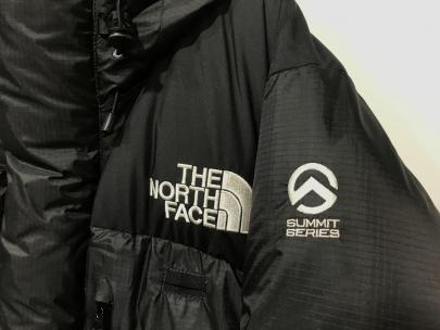 「アウトドアブランドのTHE NORTH FACE 」