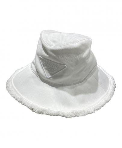 「ラグジュアリーブランドのPRADA 」