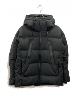 「アウトドアブランドのDESCENTE ALLTERRAIN 」