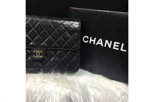 シャネルのCHANEL
