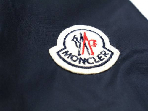 シュプリームのルイヴィトン