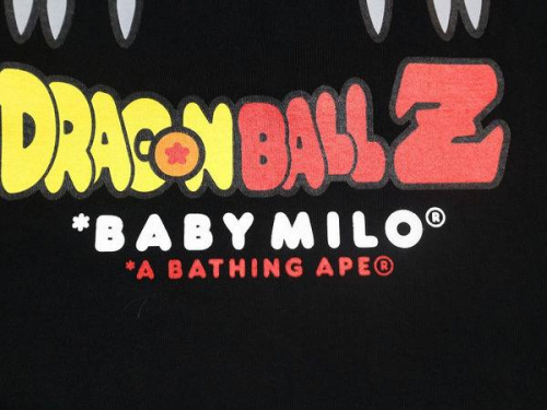 アディダスのナイキ