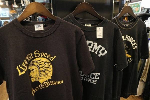 Tシャツの市川
