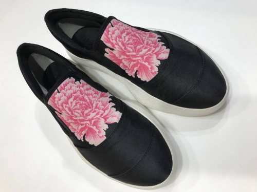 コラボ・別注アイテムのワイスリー