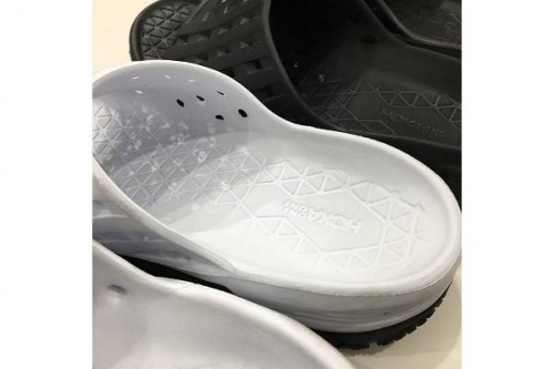 サンダルの市川