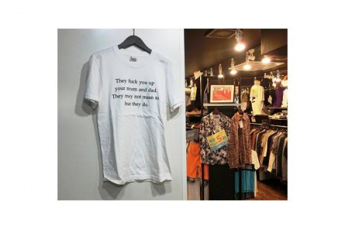 ナイキのアディダス