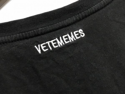 シュプリームのヴェトモン