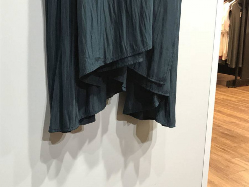 ラグジュアリーブランドのエミアトリエ