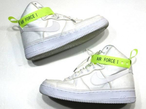 ナイキのシュプリーム