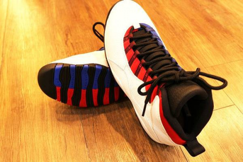 ナイキのシュプリーム