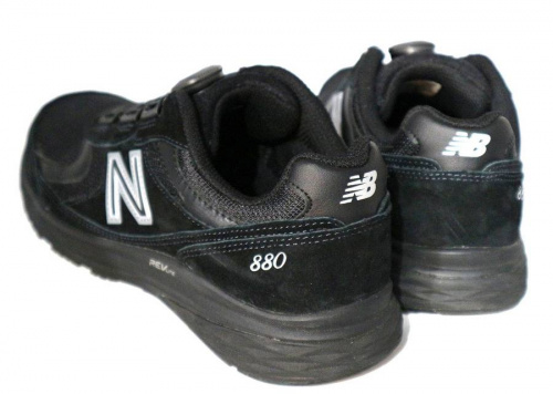 ニューバランスのナイキ