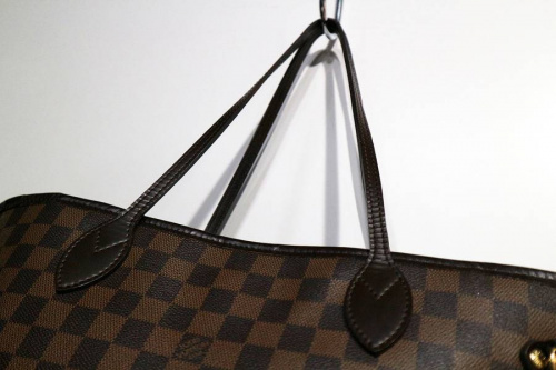 シャネルの古着買取