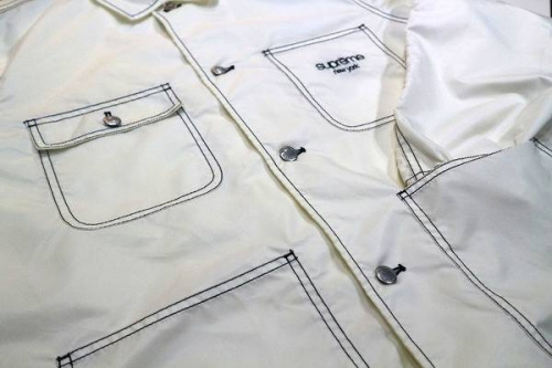 ナイキのアディダス