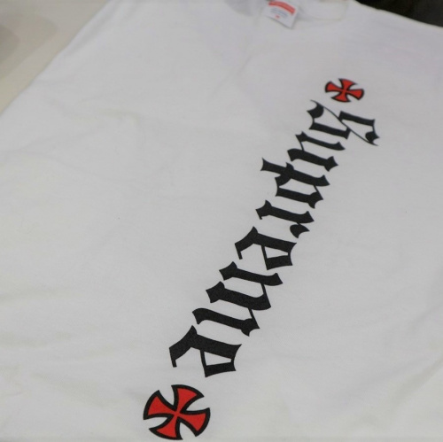 シュプリームのエイプ