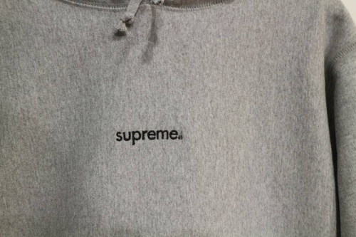 シュプリームのノースフェイス