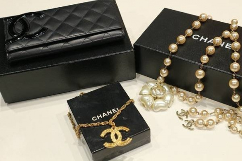 シャネルの大量入荷