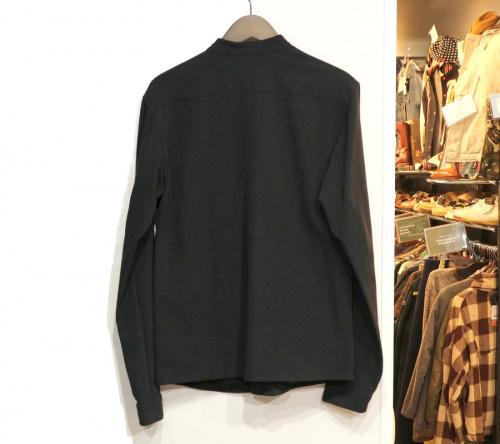 アクロニウムのコモリ