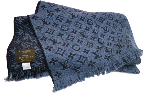LOUIS VUITTON(ルイ・ヴィトン)のマフラー