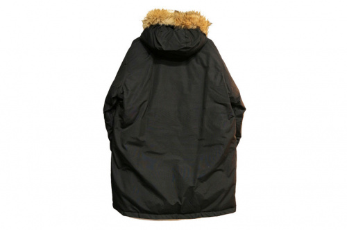 ウールリッチのカナダグース