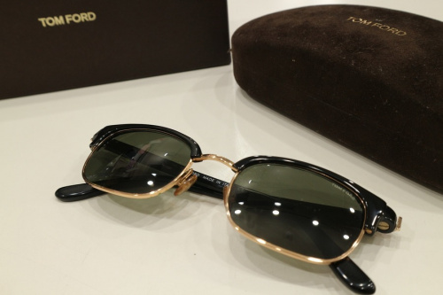 レアアイテムのTOM FORD（トムフォード）