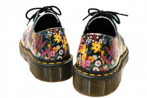 ドクターマーチンのレッドウィング