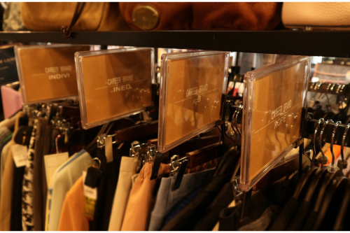 キャリアファッションの古着