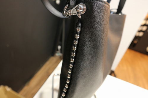 バッグのレザー