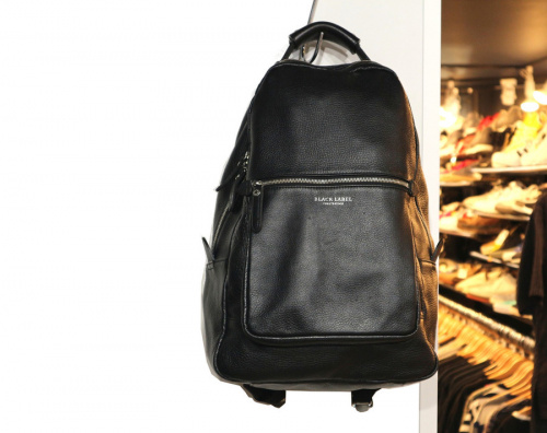 ビジネスアイテムのBLACK LABELCRESTBRIDGE