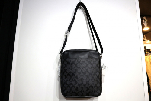 コーチのショルダーバッグ