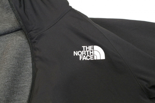 リバーシブルテックエアフーディーのNT61883