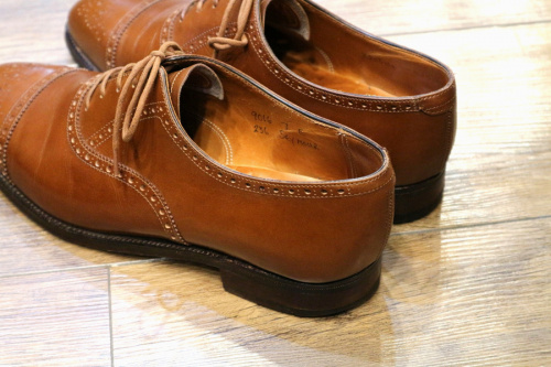 ジョンロブの革靴