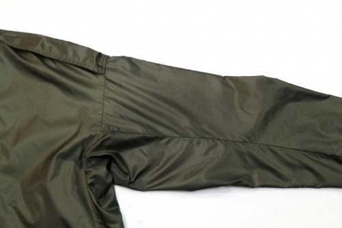 ナイロンコートの古着