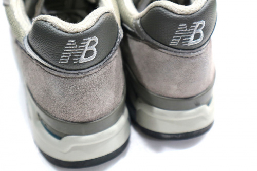 ニューバランスのM998