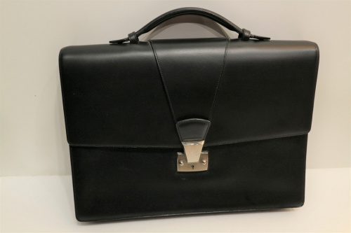 Cartier 　のカルティエ