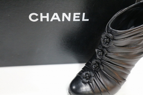 ラグジュアリーブランドのCHANEL