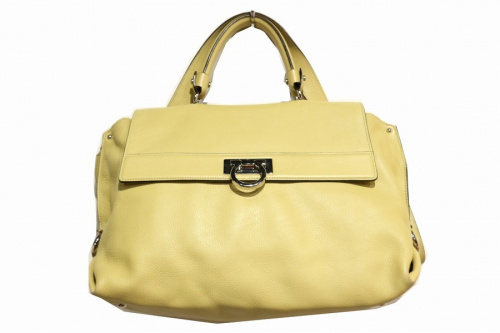 Salvatore Ferragamoのサルヴァトーレ フェラガモ