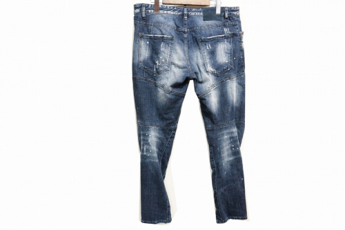 ディースクエアードのデニムパンツ