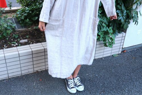 ネストローブのリネンワンピース