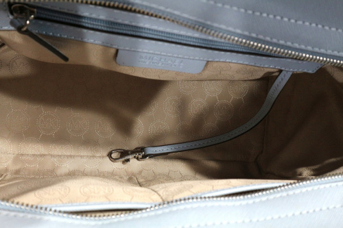 2WAYバッグの市川