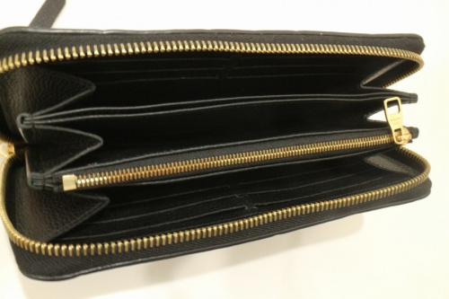 財布のアンプラント