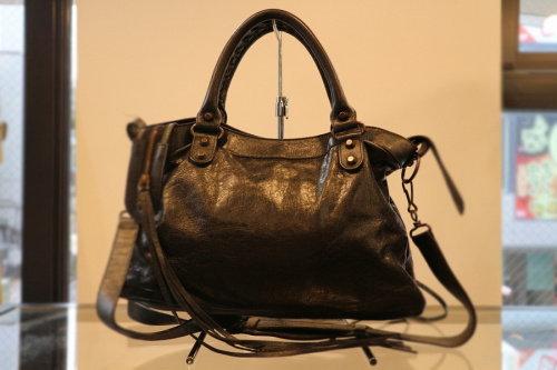 バレンシアガのレディース