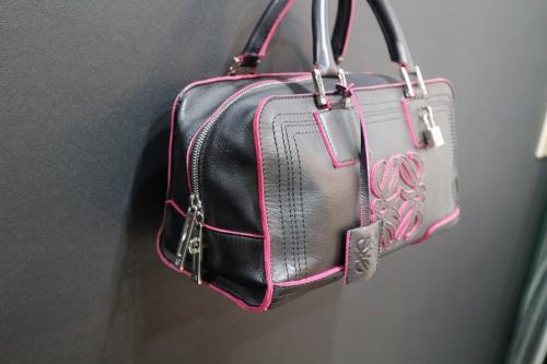 レザーハンドバッグ