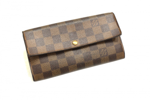 ラグジュアリーブランドのLOUIS　VUITTON