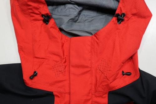 ノースフェイスのKICHATNA JACKET