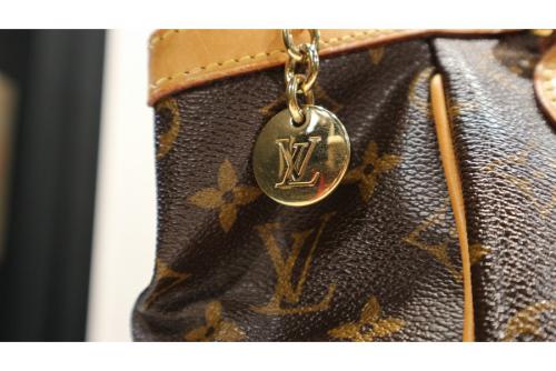 ティヴォリPM　のハンドバッグ