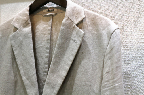 ドメスティックブランドのAURALEE