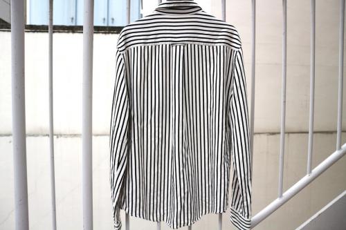 アミ アレクサンドル マテュッシのストライプシャツ