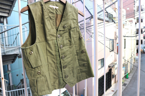 ドメスティックブランドのREBUILD by NEEDLES