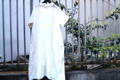 ネストローブのリネンワンピース