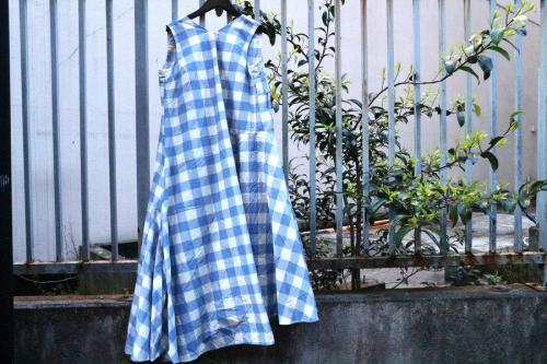 マチュアリーのノースリーブワンピース